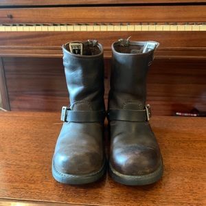 Frye boots, engineer 8r boots.